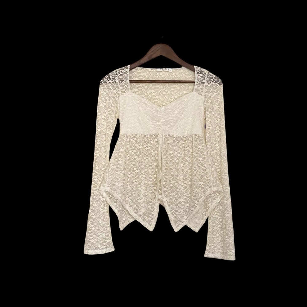 Good Days Project Ivory Lace‎ Peplum Top Small Bell Sleeve